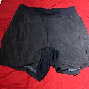 THE Short - lululemon - navy